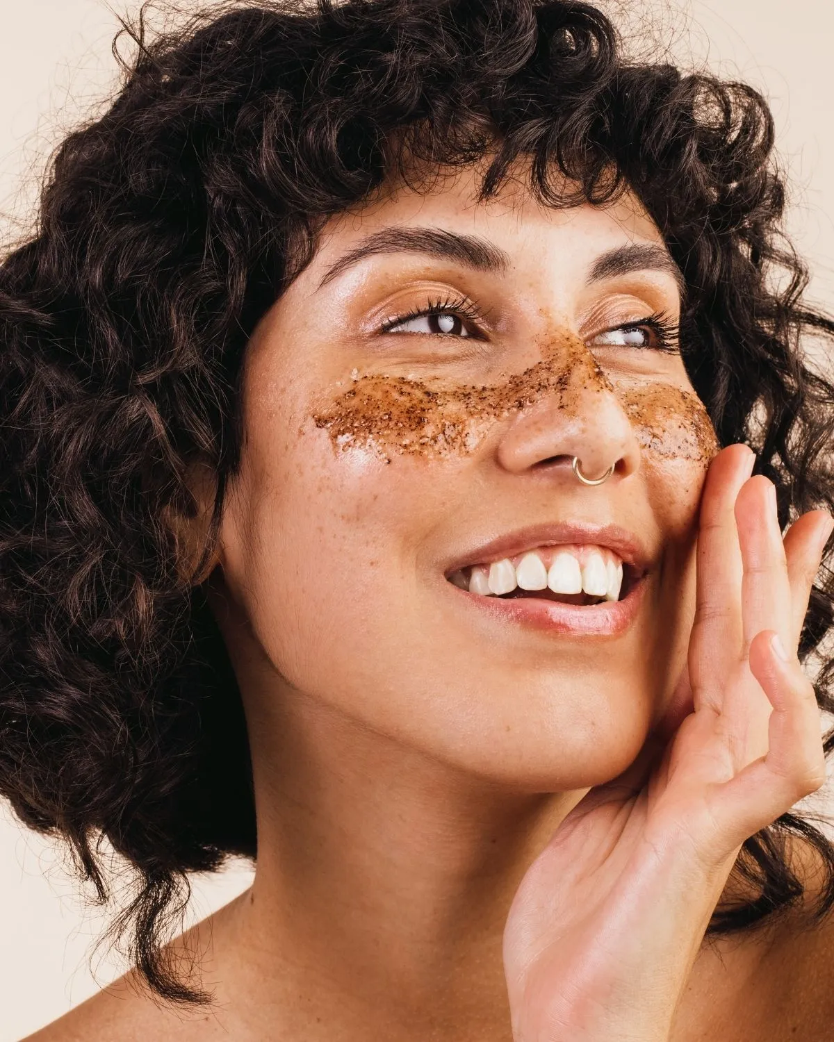 Dhyvana Honning Citron peeling gel mild eksfoliering