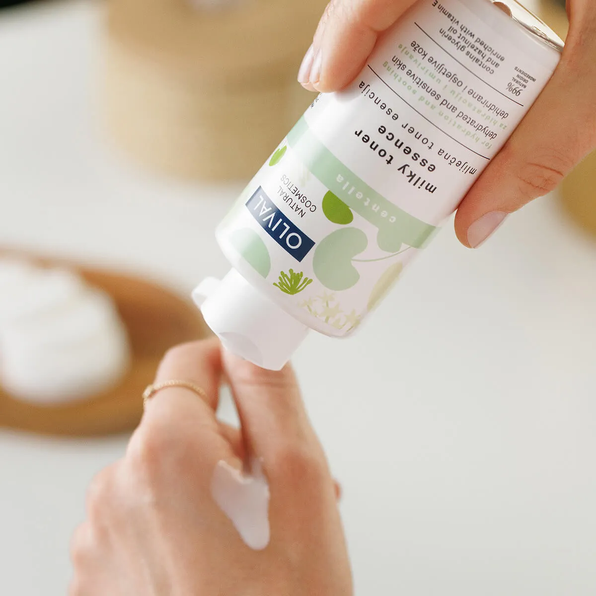 Olival Milky Toner Essence Centella toner tør hud