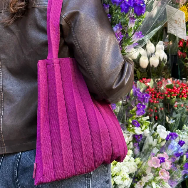 Glow Recipe The Stretch Tote taske